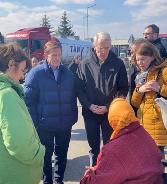 U.S. Senators Richard Blumenthal (D-CT), Rob Portman (R-OH), Amy Klobuchar (D-MN), and Roger Wicker (R-MS) traveled to Poland last weekend where they met with Polish officials and visited refugee sites to reaffirm the U.S.’ commitment to Poland, Ukraine, and other allies in response to President Putin’s invasion of Ukraine. 